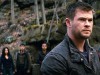 Chris-Hemsworth-in-Red-Dawn-2012-Movie-Image-2.jpg