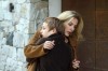 sister-gillian-anderson-l_enfant-d_en-haut-2.jpg